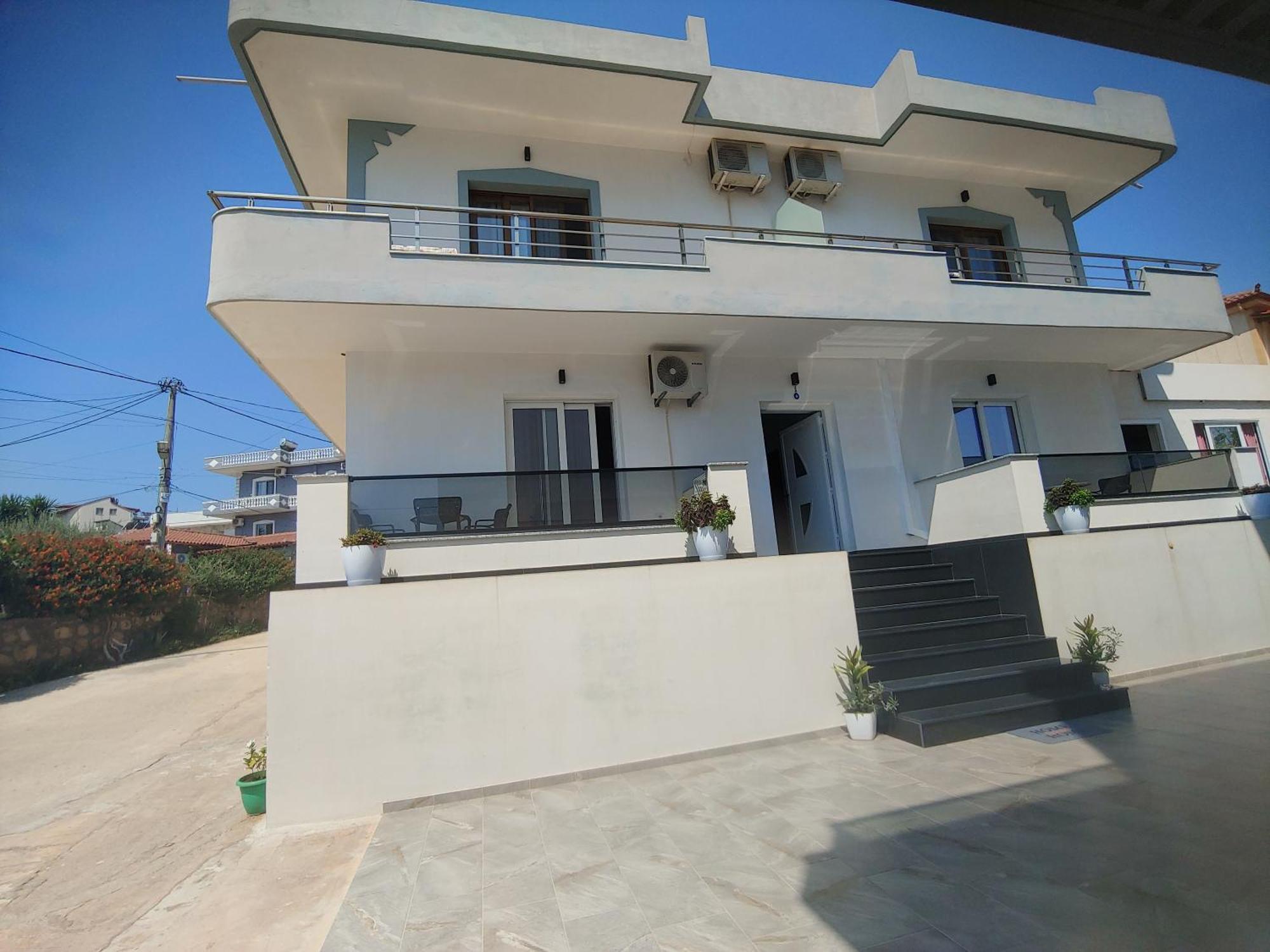 Zeka Apartment *